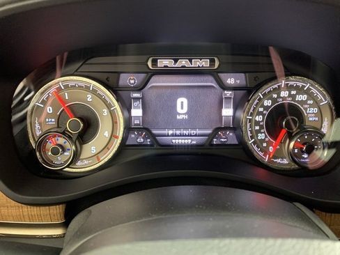 Used 2021 RAM 2500 Limited image 19