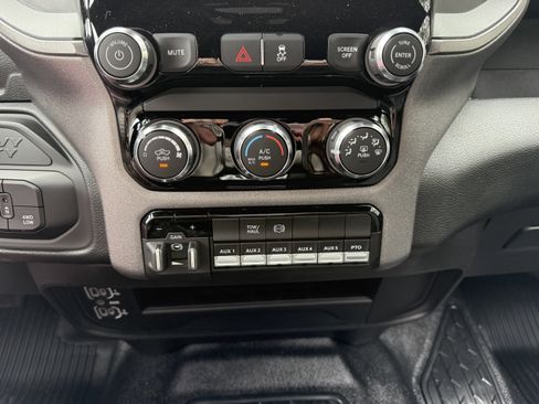 New 2026 RAM 3500 Tradesman w/ Chrome Appearance Group image 12