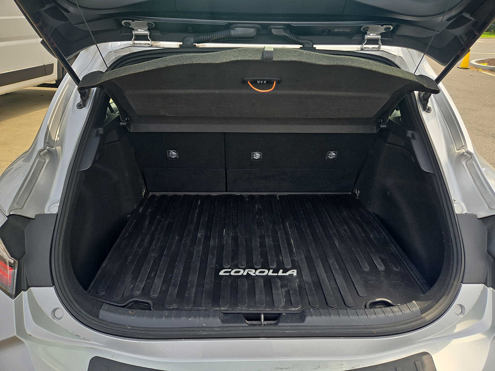 Used 2019 Toyota Corolla SE FWD image 29