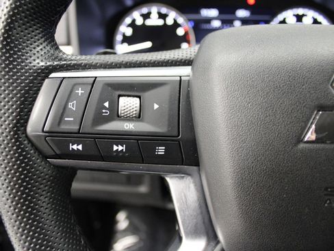 Used 2024 Mitsubishi Outlander SE image 22