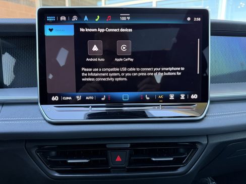 Used 2025 Volkswagen Tiguan SE R-Line AWD/4WD image 20