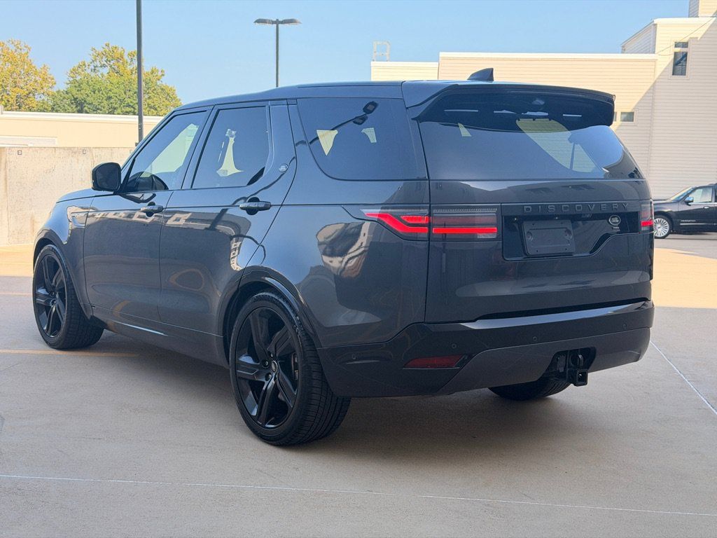 Used 2021 Land Rover Discovery HSE R-Dynamic AWD/4WD image 5