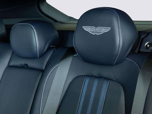 New 2026 Aston Martin DBX 707 image 39