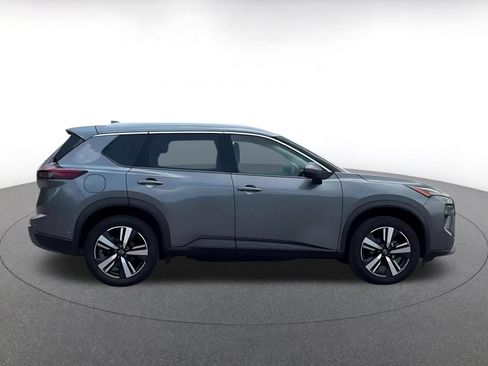 Used 2026 Nissan Rogue SL AWD/4WD image 15