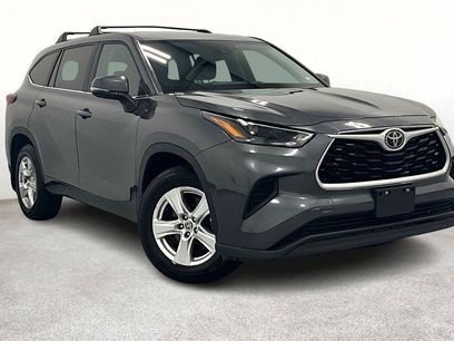Used 2023 Toyota Highlander L