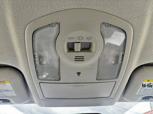 Used 2012 Toyota Prius One image 22