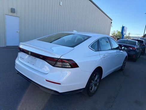 Used 2023 Honda Accord EX image 11