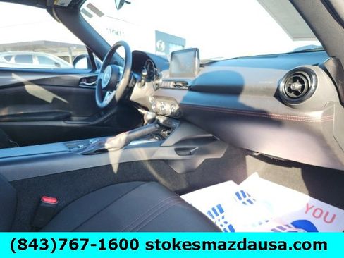 Used 2018 MAZDA MX-5 Miata Club image 23