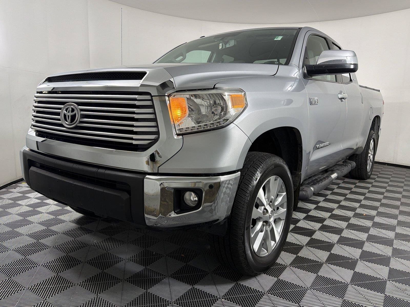 Used 2014 Toyota Tundra Limited w/ Limited Premium Package AWD/4WD image 3