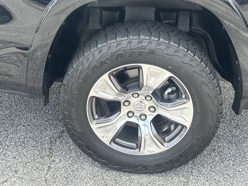 Used 2025 RAM 1500 Laramie AWD/4WD image 20