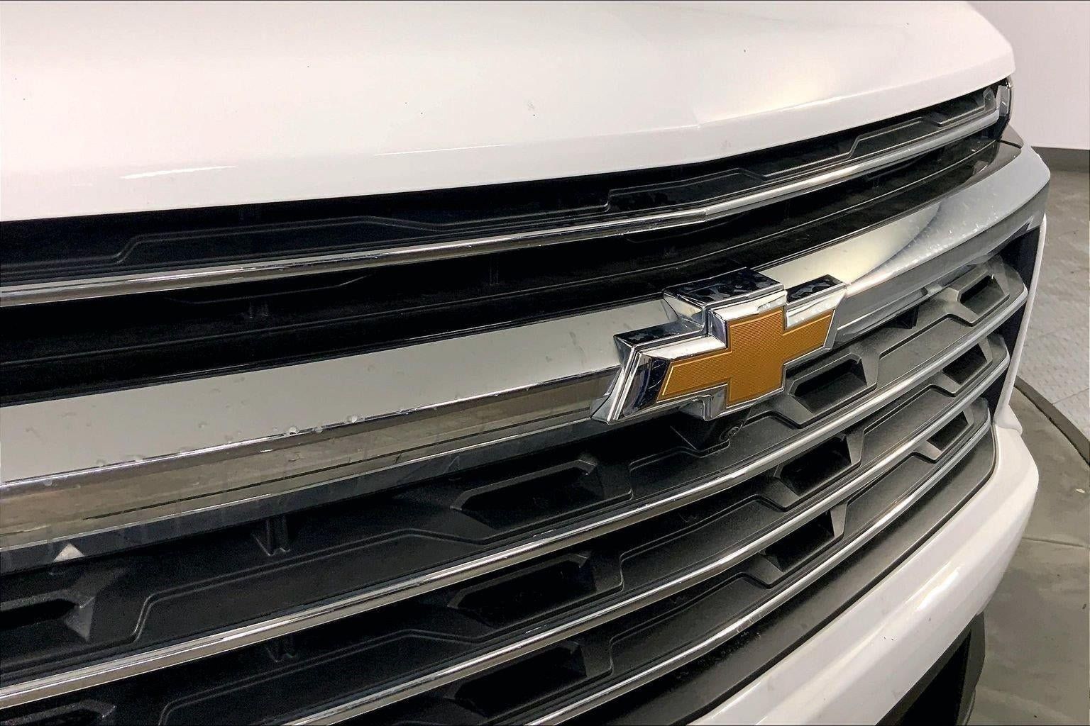 Used 2026 Chevrolet Traverse LT w/ Driver Confidence Package FWD image 29