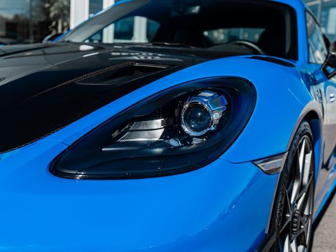 Used 2023 Porsche 718 Cayman GT4 RS image 23