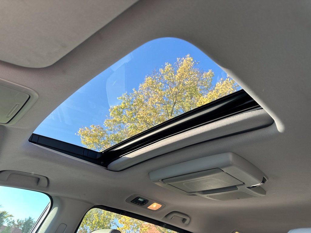 Used 2018 Honda Odyssey Elite image 6