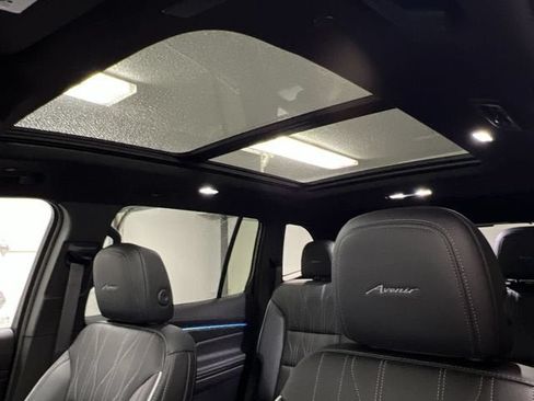 Certified 2025 Buick Enclave Avenir w/ Super Cruise Package FWD image 19