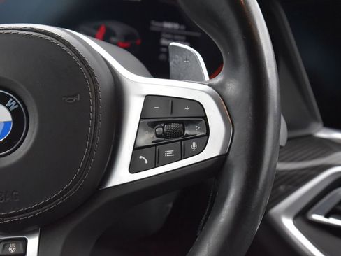 Used 2022 BMW X5 M50i w/ Executive Package image 18