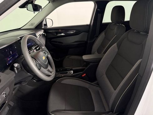 Used 2025 Chevrolet TrailBlazer LT AWD/4WD image 20