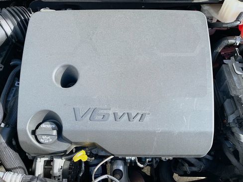 Used 2023 Chevrolet Traverse Premier w/ LPO, Floor Liner Package AWD/4WD image 34