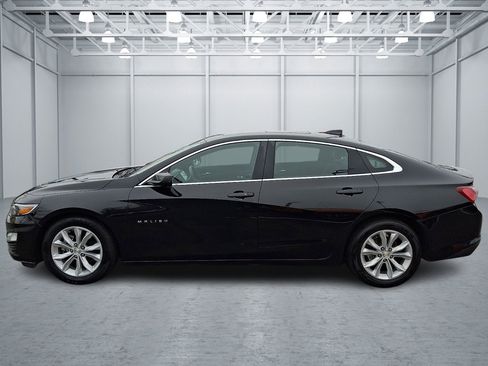 Used 2022 Chevrolet Malibu LT image 2
