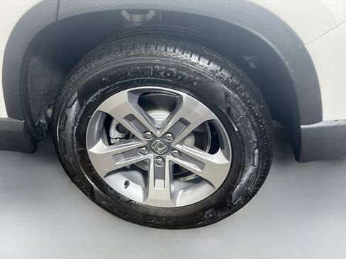 Used 2025 Honda Pilot EX-L image 25