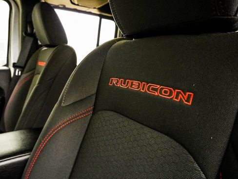 Used 2021 Jeep Wrangler Unlimited Rubicon AWD/4WD image 40