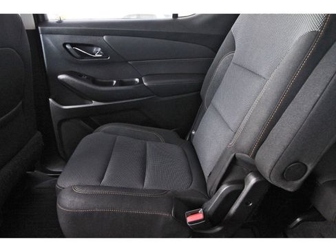 Used 2018 Chevrolet Traverse LT FWD image 14