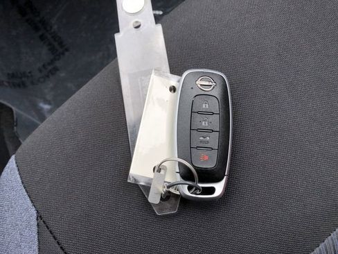 New 2025 Nissan Versa SV w/ Trunk Package image 27