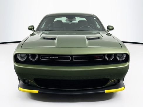 Used 2018 Dodge Challenger R/T Scat Pack w/ Dynamics Package RWD image 4