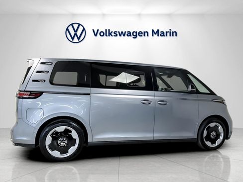 New 2025 Volkswagen ID. Buzz Pro S image 6