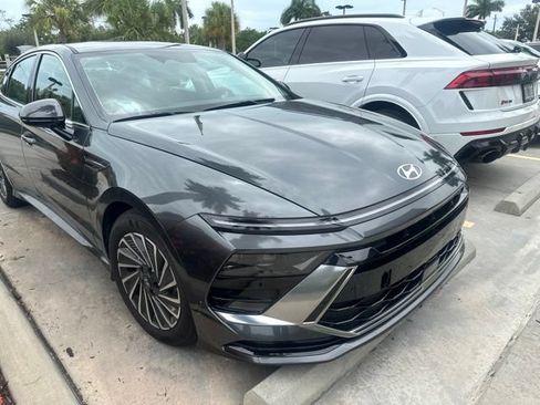 Certified 2024 Hyundai Sonata SEL FWD image 2