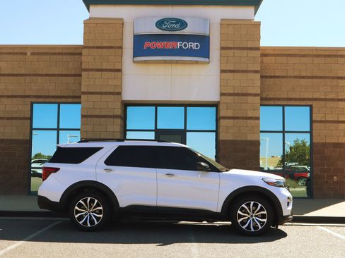 Used 2020 Ford Explorer ST w/ Premium Technology Package AWD/4WD image 5