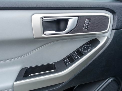 Used 2023 Ford Explorer XLT w/ Equipment Group 202A image 23