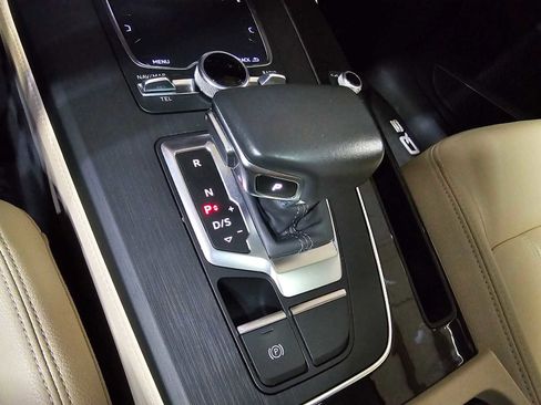 Used 2019 Audi Q5 2.0T Premium Plus w/ Premium Plus Package image 32