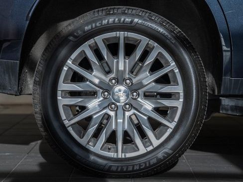 Used 2023 Chevrolet Tahoe Premier image 18