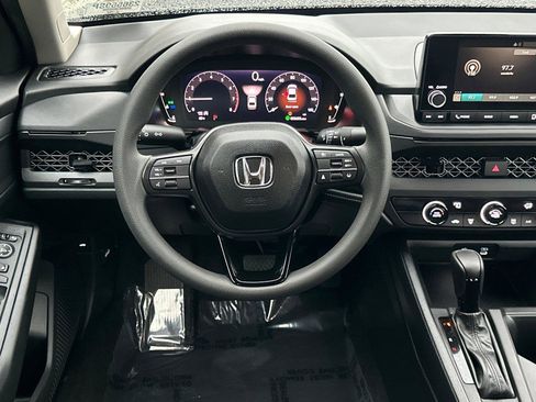 Certified 2025 Honda Accord LX image 12