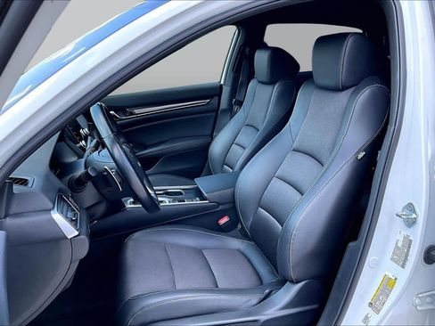 Used 2022 Honda Accord Sport image 8