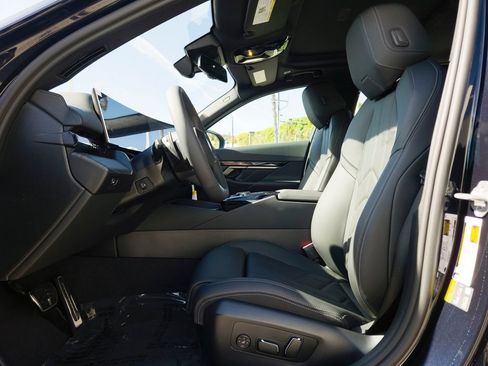 New 2026 BMW i5 eDrive40 w/ M Sport Package image 7