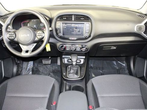 Used 2024 Kia Soul LX w/ Option Group 015 image 25