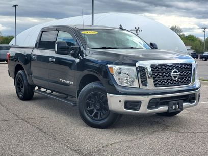 Used 2018 Nissan Titan SV w/ SV Convenience Package