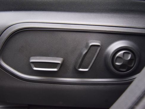New 2026 Jeep Grand Cherokee L Limited AWD/4WD image 32