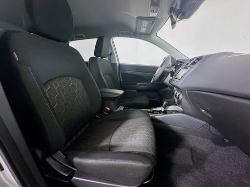 Used 2025 Mitsubishi Outlander Sport ES image 29