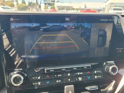 Used 2021 Toyota Highlander Platinum AWD/4WD image 22