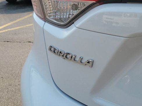 Used 2024 Toyota Corolla LE FWD image 8