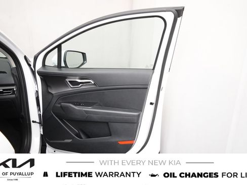 New 2026 Kia Sportage LX AWD/4WD image 15