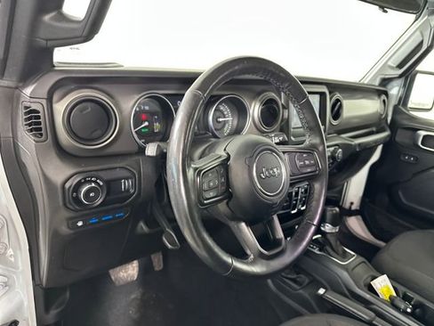 Used 2023 Jeep Wrangler Unlimited w/ Cold Weather Group image 13