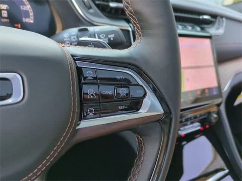 New 2025 Jeep Grand Cherokee Summit image 26