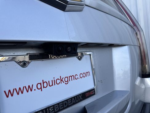 Used 2019 Cadillac Escalade ESV Platinum image 13