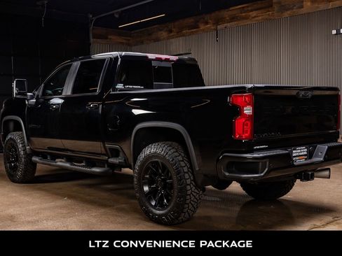 Used 2021 Chevrolet Silverado 2500 LTZ w/ LTZ Plus Package image 7