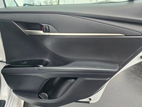 Used 2025 Toyota Camry SE image 24