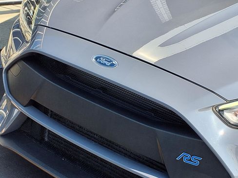Used 2017 Ford Focus RS AWD/4WD image 31