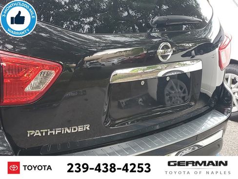 Used 2020 Nissan Pathfinder S FWD image 17